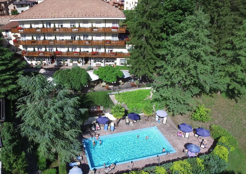 Hotel Miralago Wellness - Adults Only Molveno Exterior foto
